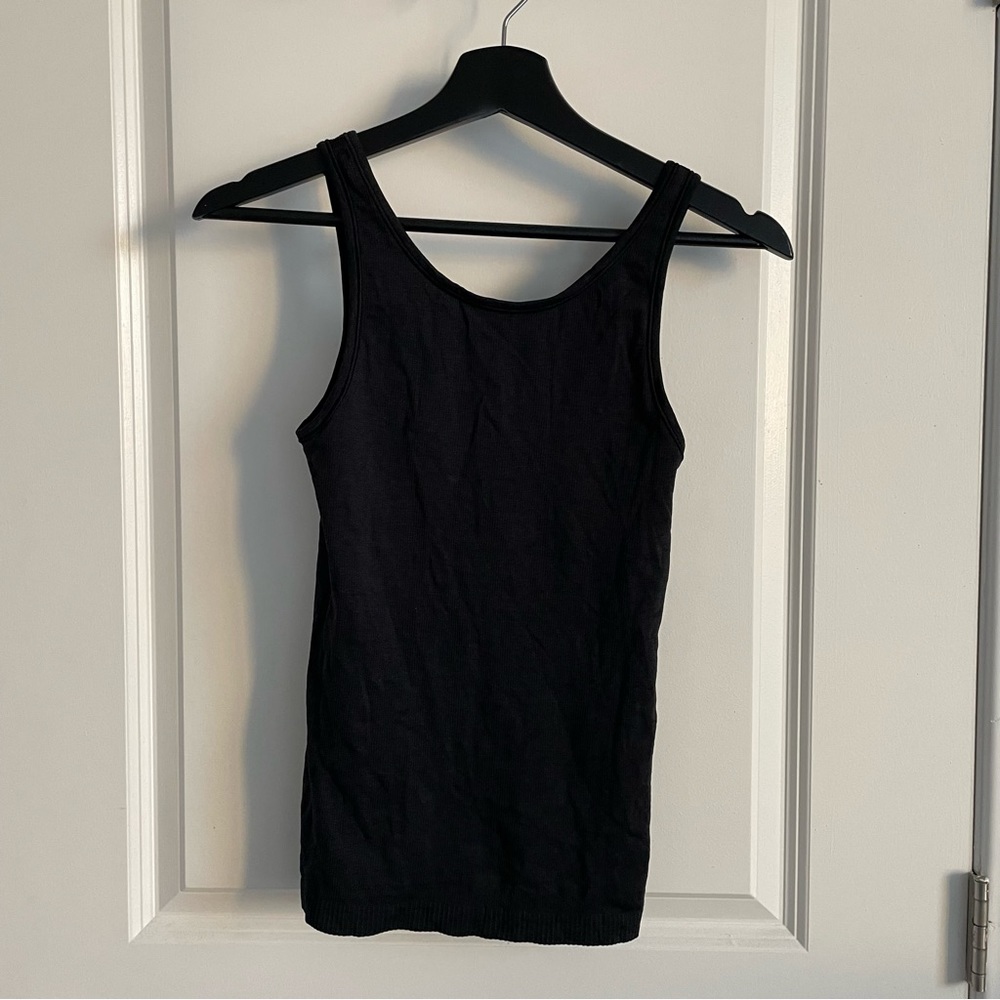 lululemon black ribbed tank top